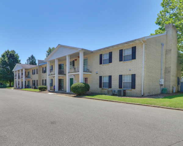 1629 S Main St #100, Henderson, Kentucky, ,Conventional Single/Multifamily Housing Properties,Rental Units, S Main St #100,1036
